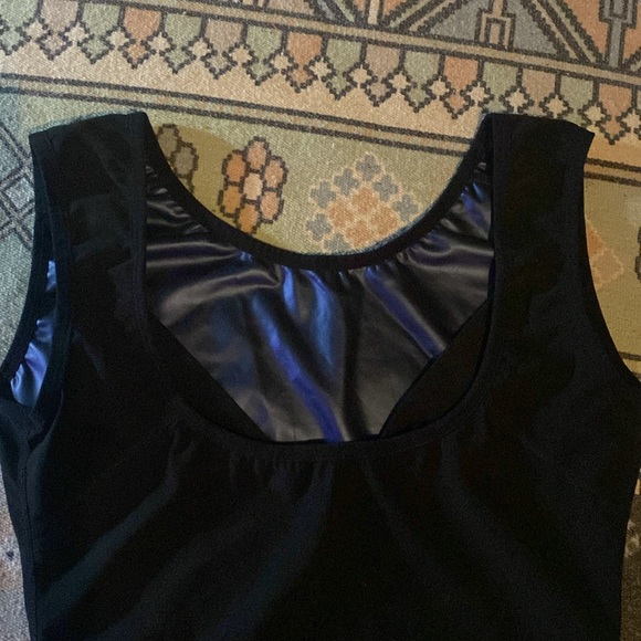 Sweat Shaper Athletic Tank women’s L/XL - Picture 6 of 16